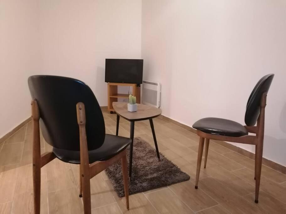 Ferienwohnung Superbe Logement Drancy Exterior foto